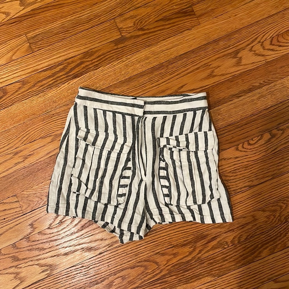 Linen shorts